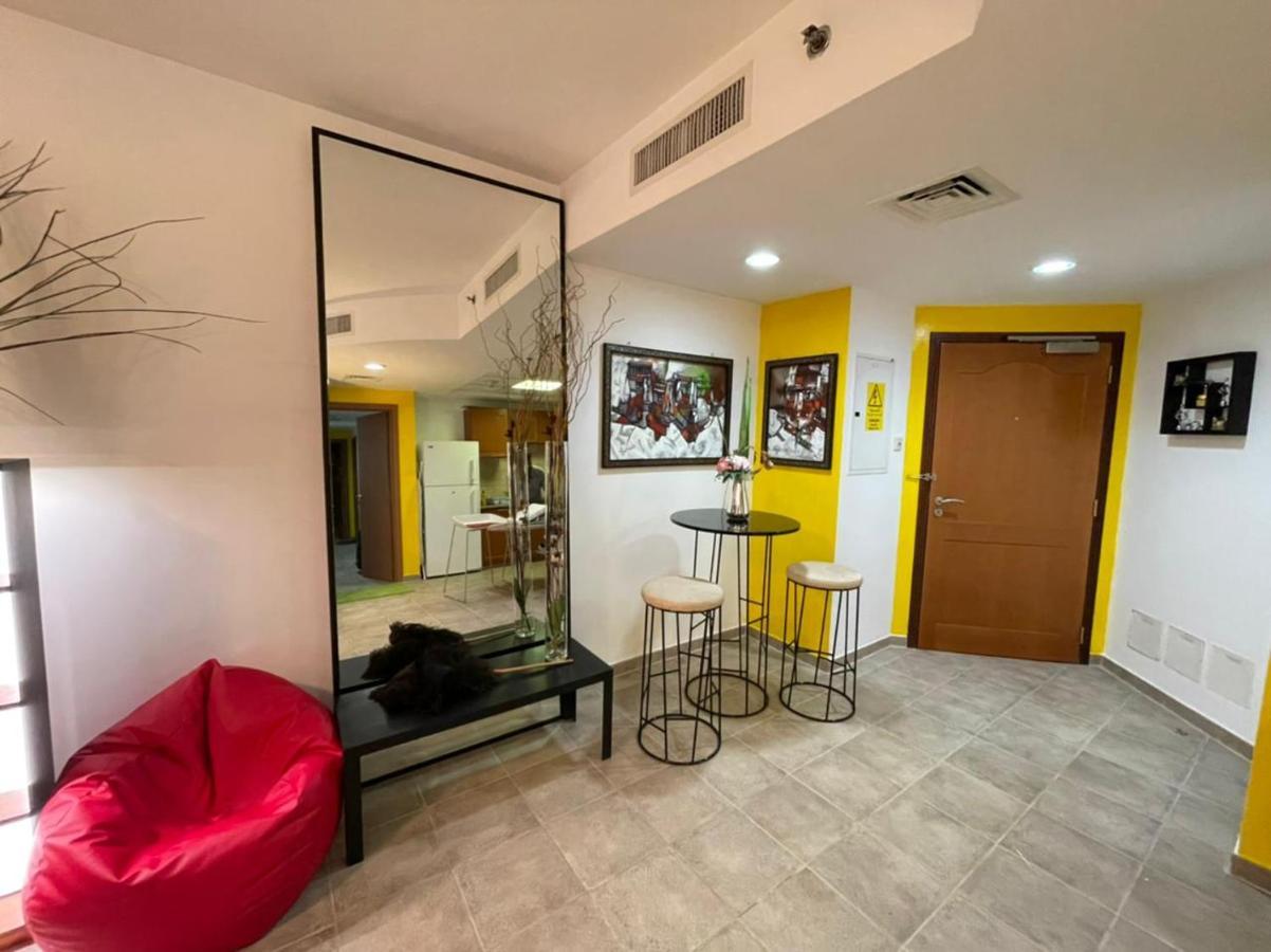 Travelers Backpackers Hostel Dubai Luaran gambar