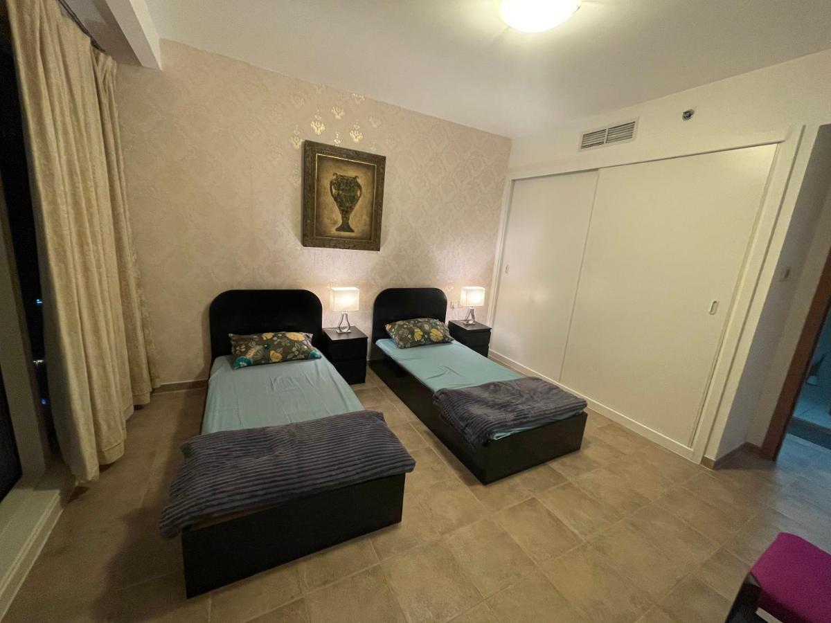 Travelers Backpackers Hostel Dubai Luaran gambar